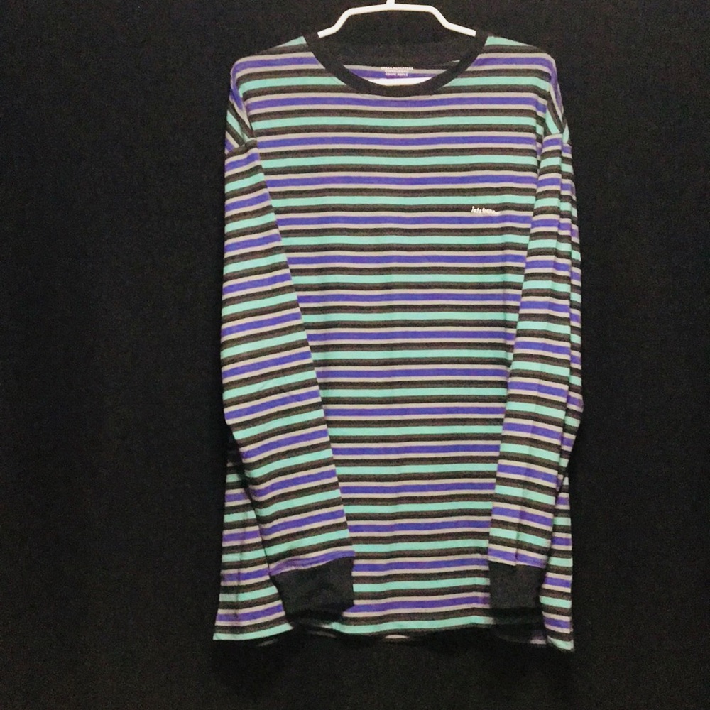 nwot oversized “iets frans” thin striped L/s